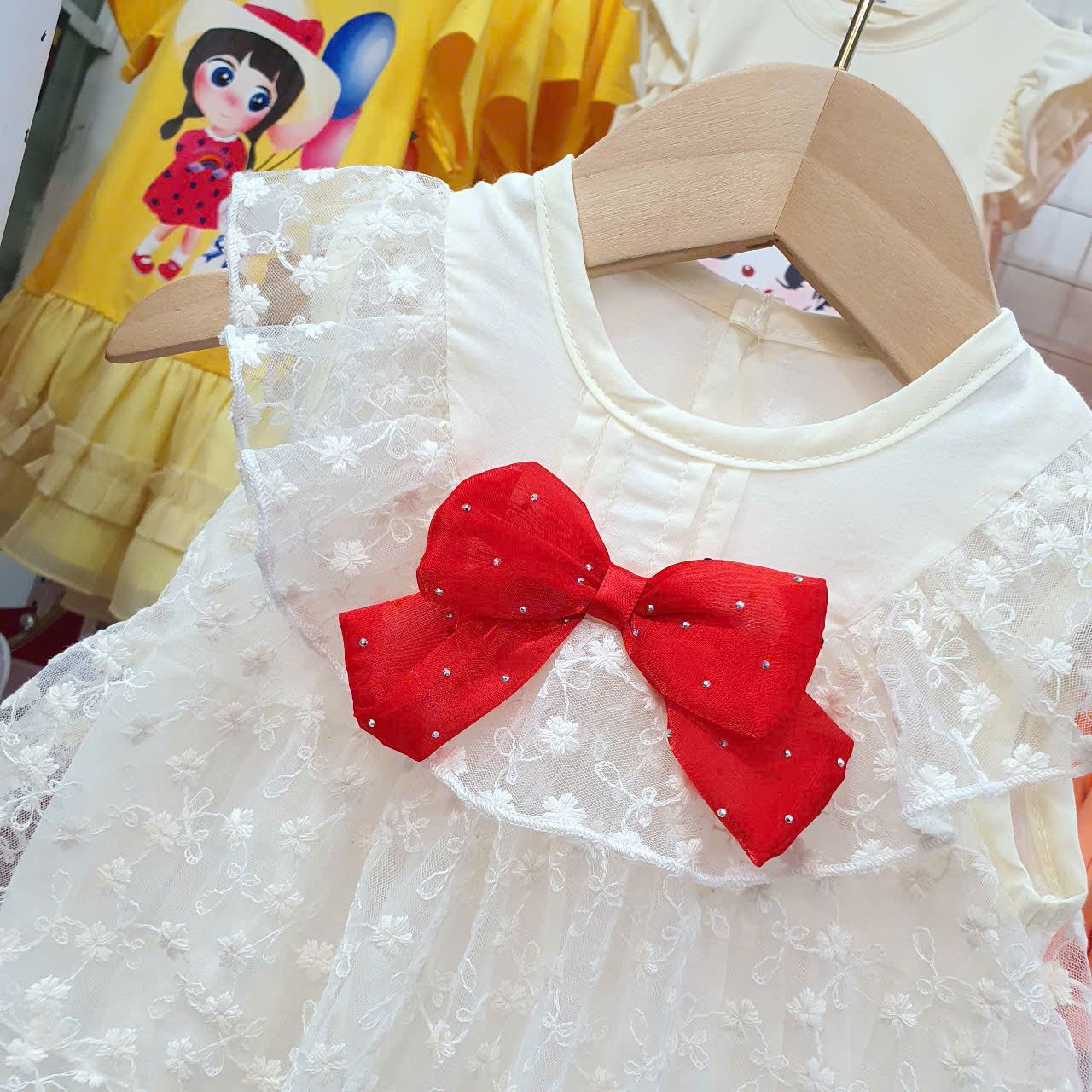  S50 _ Bộ bodysuit bé gái từ 0 đến 24 tháng phối ren vải công chúa đính nơ xinh xắn _ Beekids 