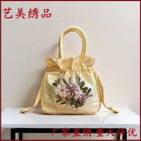 Túi gấm cầm tay tết 45k