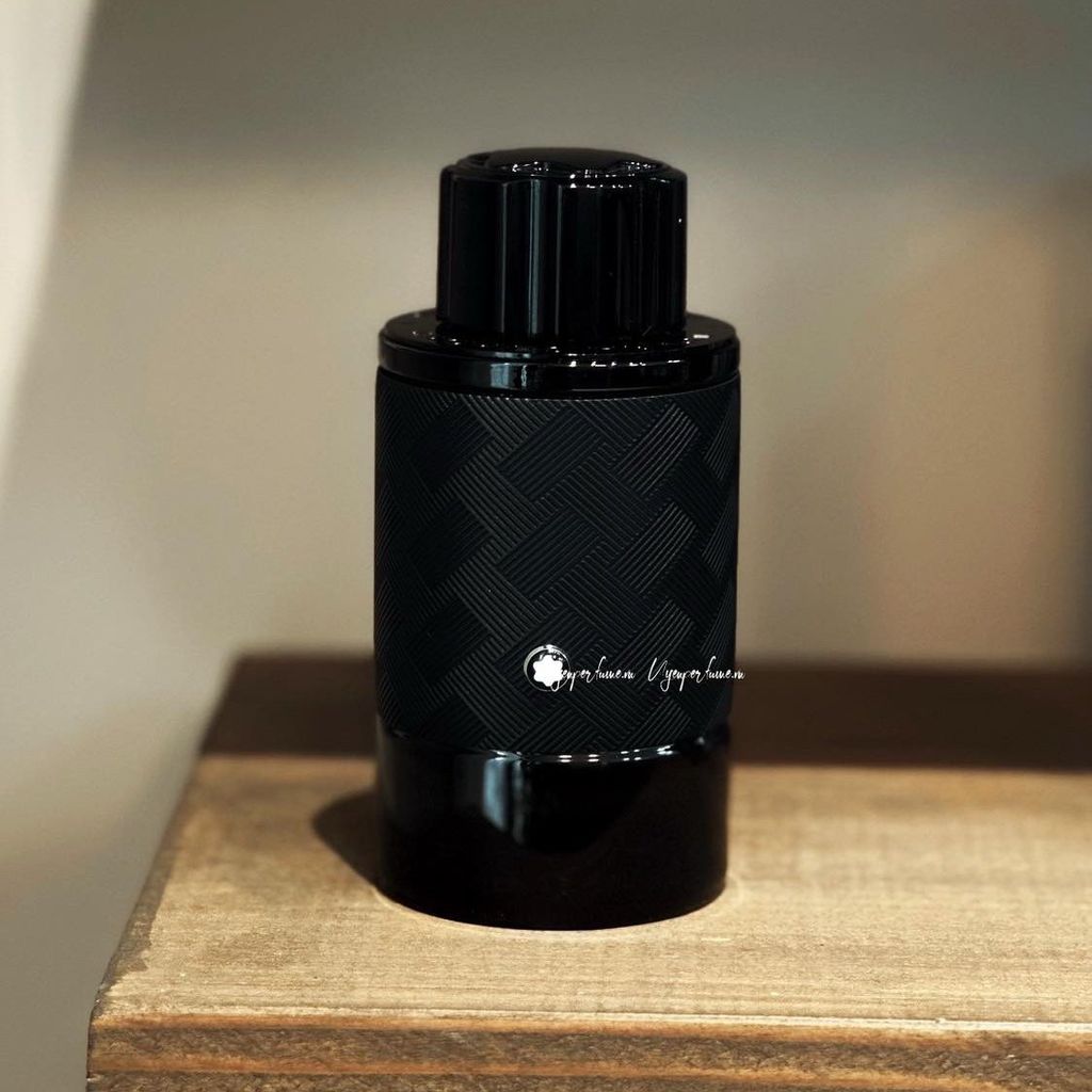  Montblanc Explorer Extreme 