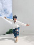  Quần Jeans thêu tay Vẹt Scarlet 