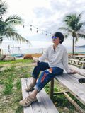  Quần Jeans thêu tay Vẹt Scarlet 
