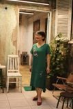  Đầm linen thêu tay hoa đăng tiêu - Xanh Két nút hông 