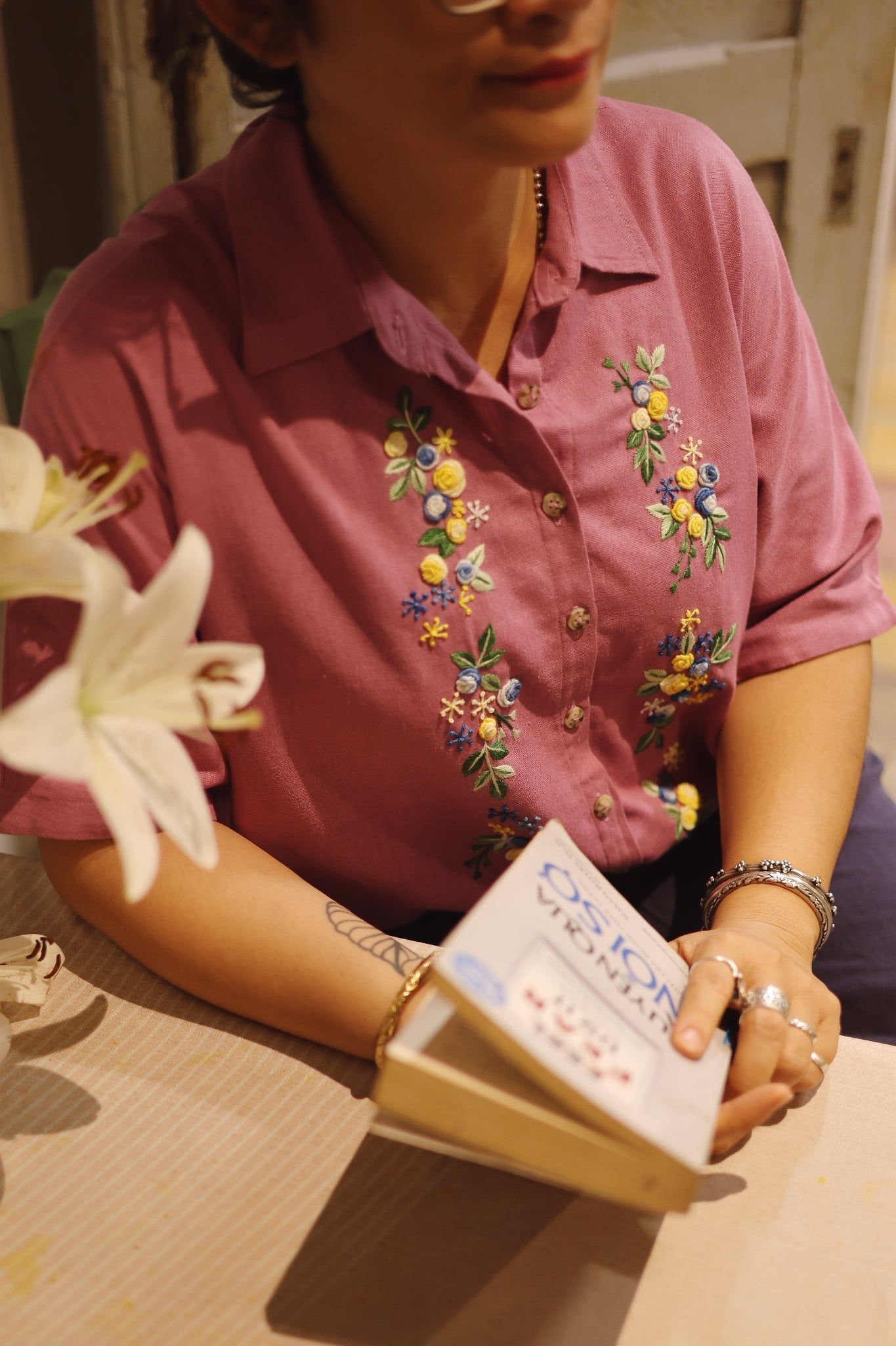  Áo chemise linen thêu tay Hồng Sao - Hồng Chiều 