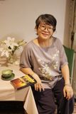  Áo linen thêu tay Xuyến Chi - Xám 