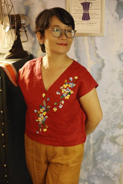 Áo linen thêu tay pansee - croptop ĐỎ 