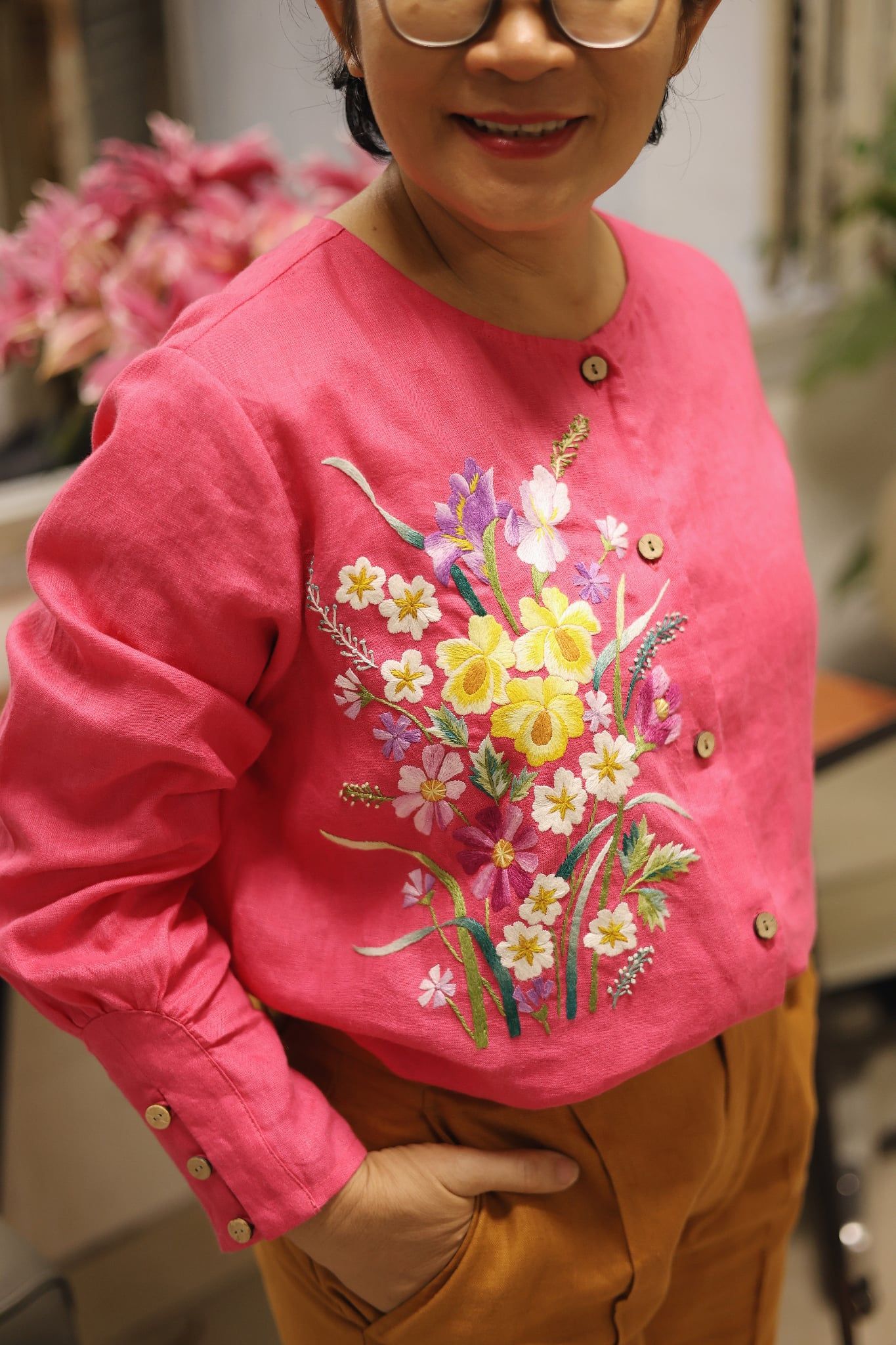  Áo linen thêu tay Alice Posy - tay nhúng Hồng sen 