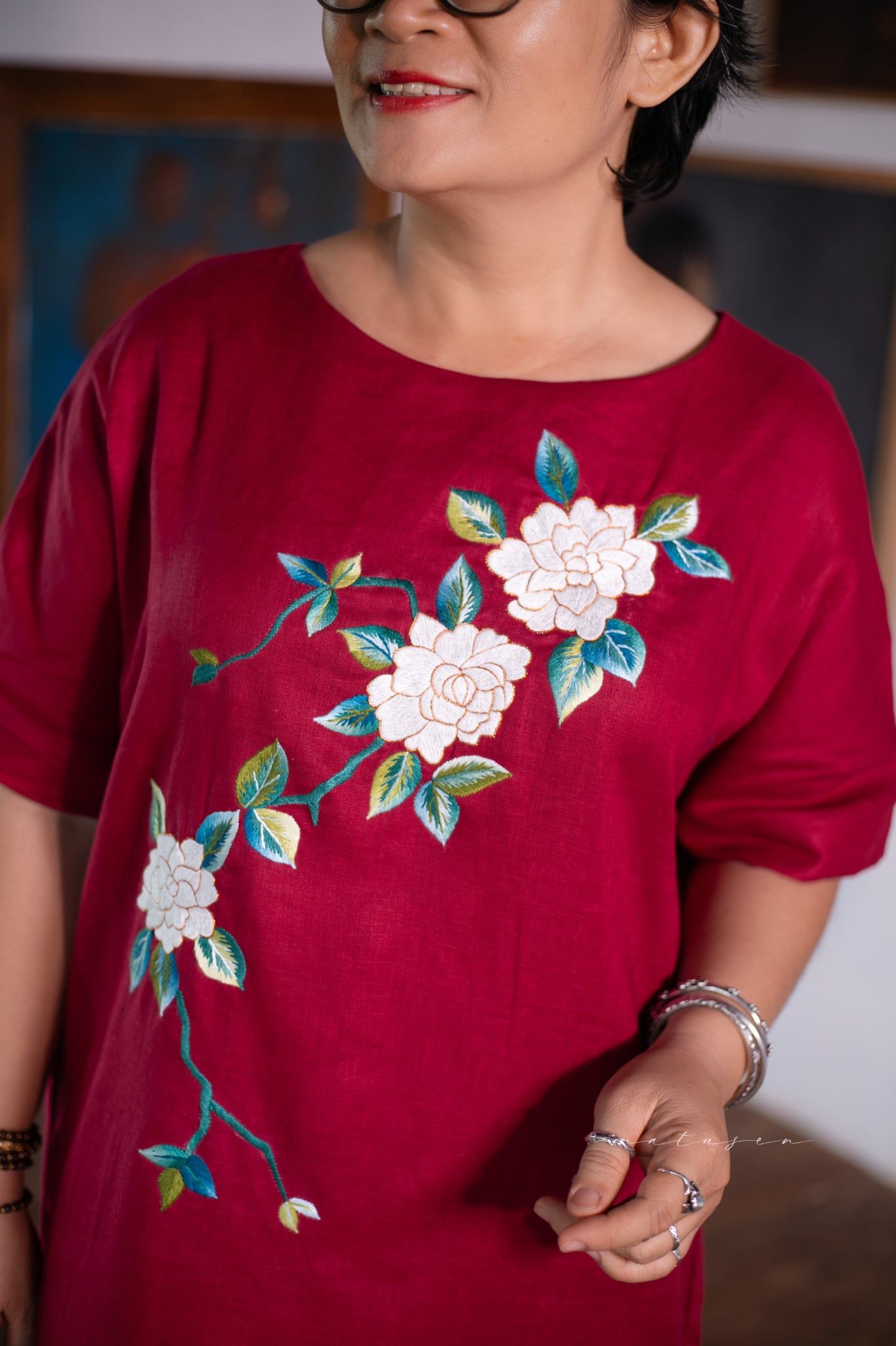  Đầm Muse linen đi tiệc thêu tay Bạch Thiên Hương - Đỏ Vang 