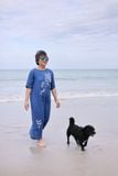  Đầm suông linen xanh bíc thêu tay Xuyến Chi 