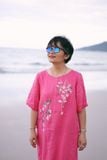 Đầm suông linen hồng phấn thêu tay Xuyến Chi 