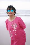  Đầm suông linen hồng phấn thêu tay Xuyến Chi 