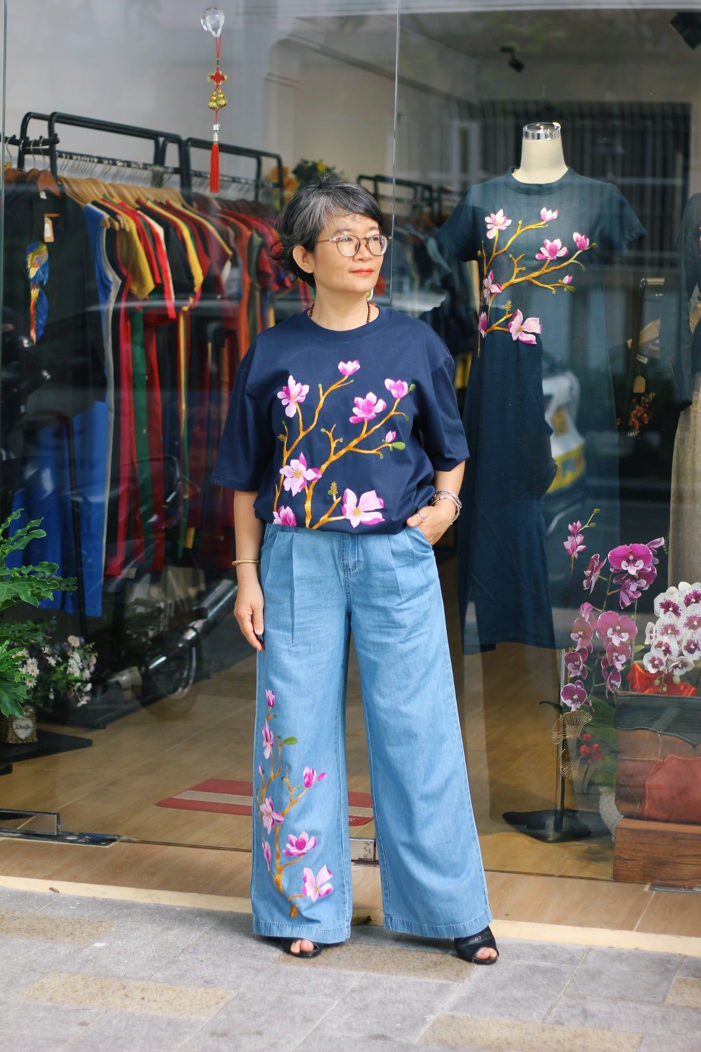  Quần Jeans thêu tay Hoa Mộc Lan 