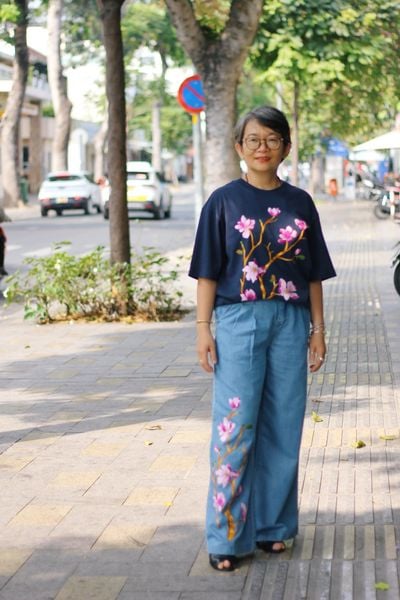  Quần Jeans thêu tay Hoa Mộc Lan 