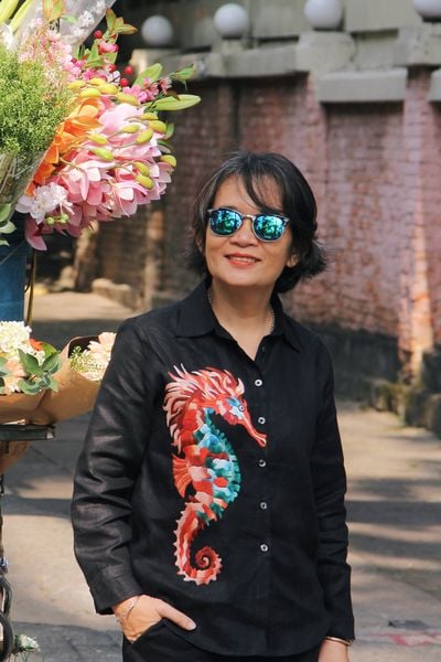  Áo chemise Đen thêu tay Hải Vương 