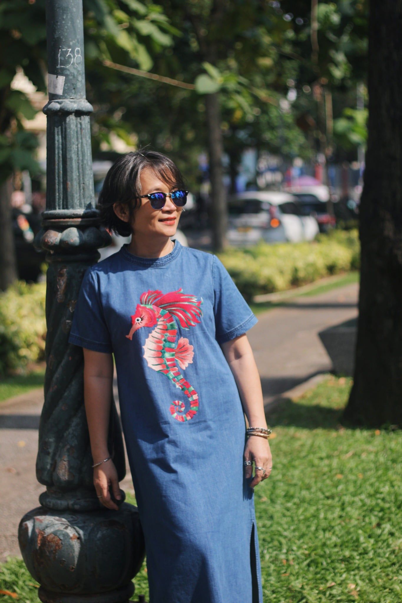  Đầm Mabelle denim thêu tay Hải Hậu 