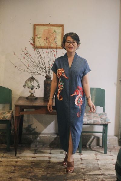  Đầm Yuna Kimono denim thêu tay Hải Vương Hải Hậu 