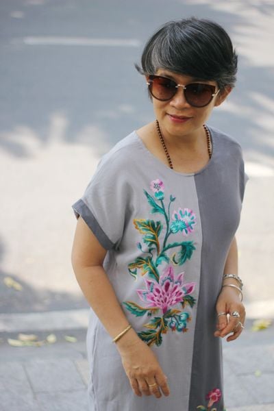  Đầm Tahera Xám Xám thêu tay Heart Jacobean 