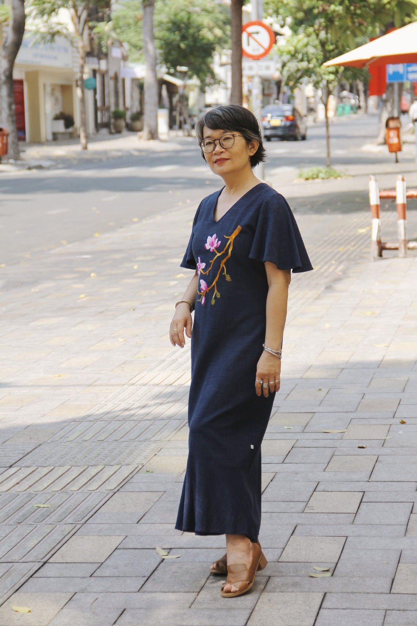  Đầm Monica xanh thêu tay Mộc Lan 