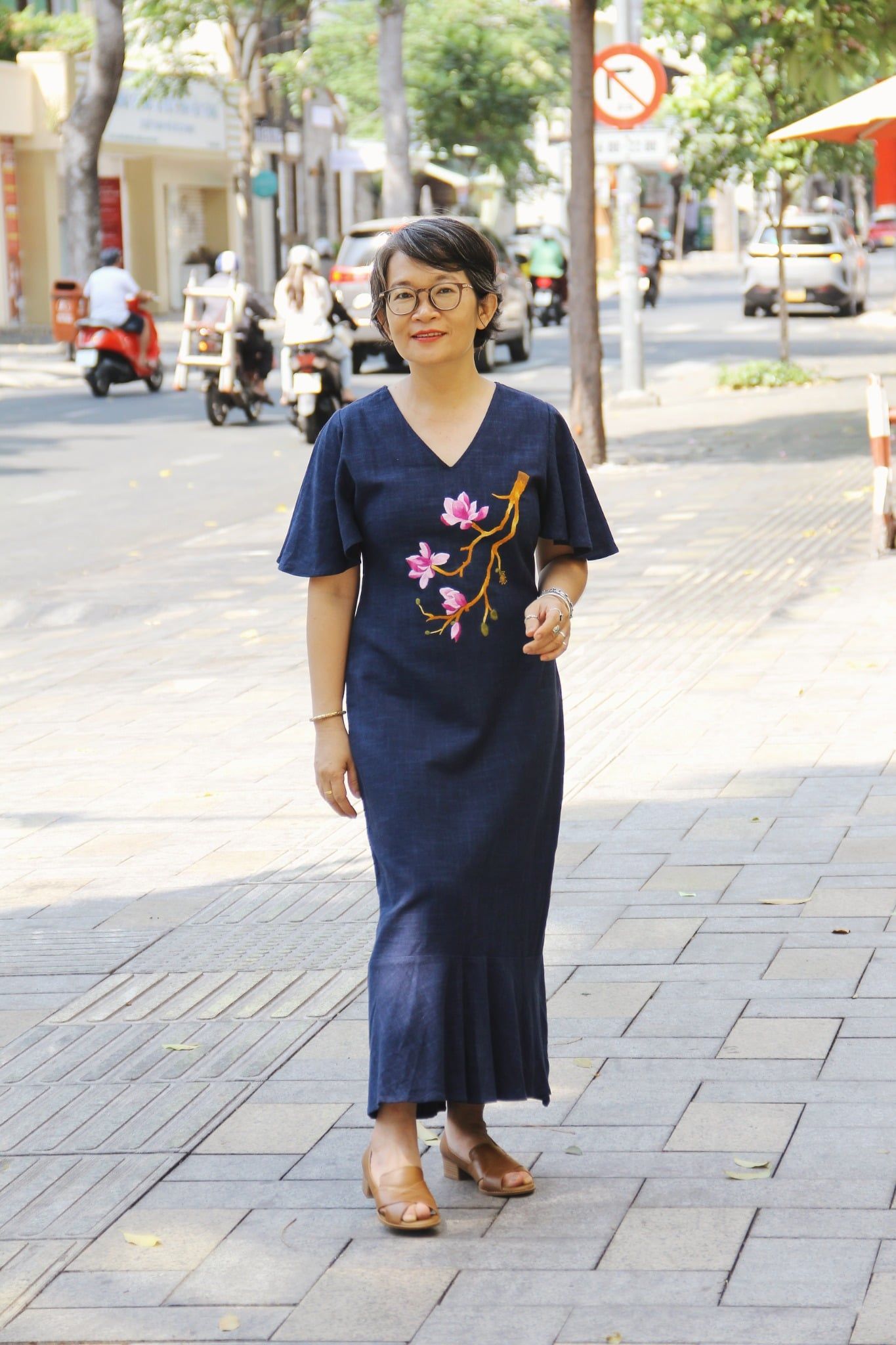  Đầm Monica xanh thêu tay Mộc Lan 