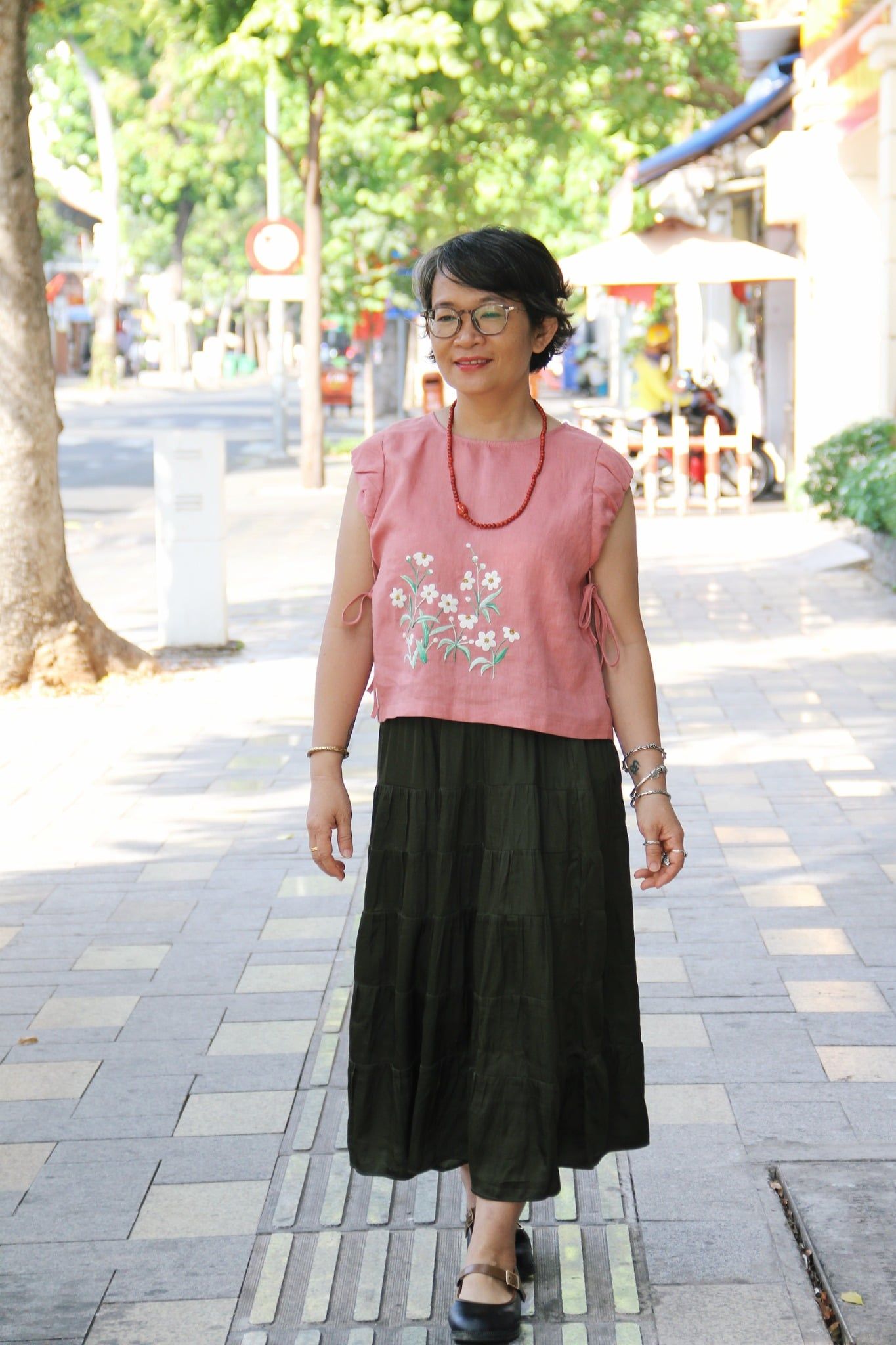  Áo lửng linen thêu tay Xuyến Chi 