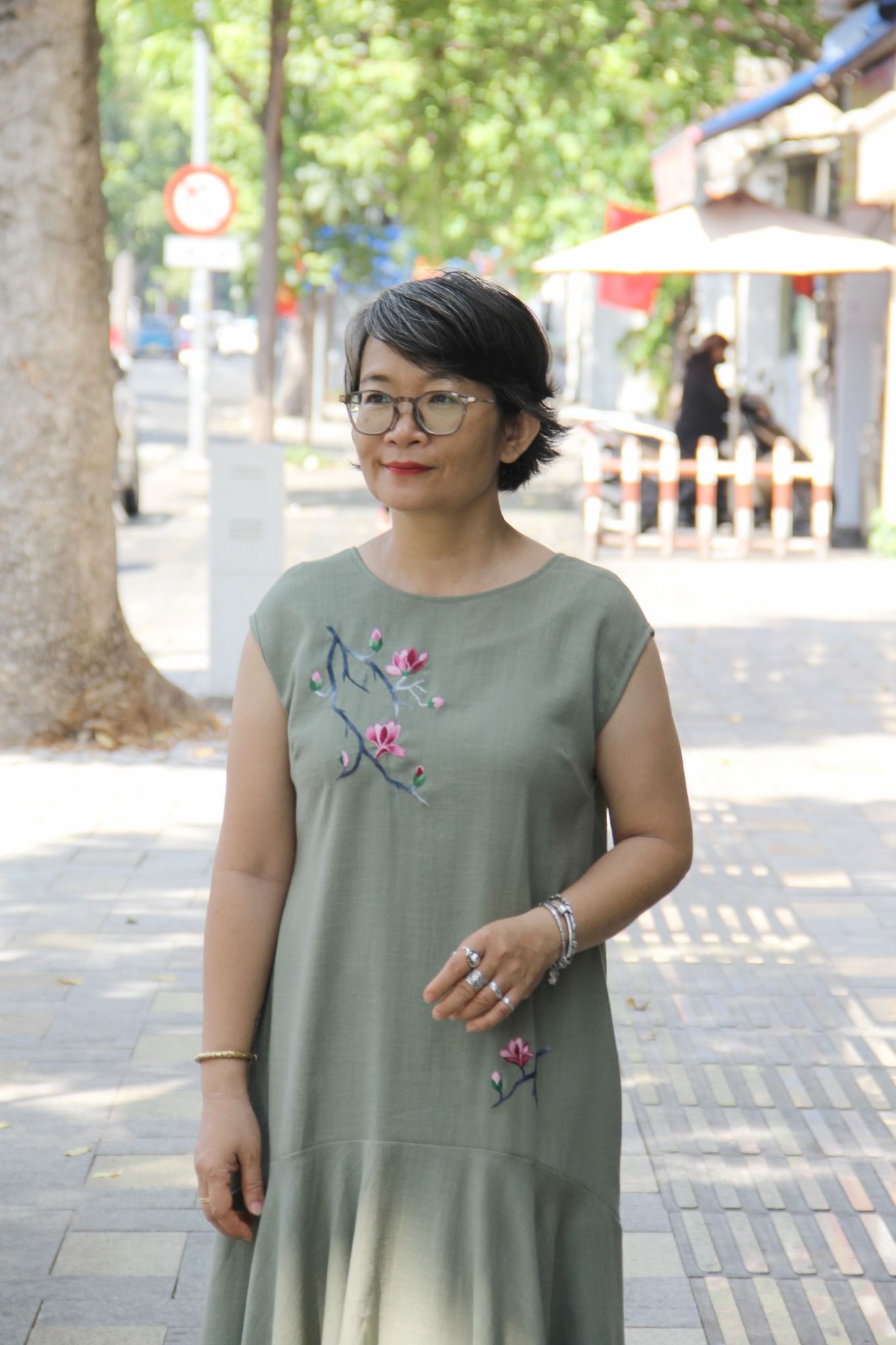  Đầm Oreno rêu thêu tay Mộc Lan 