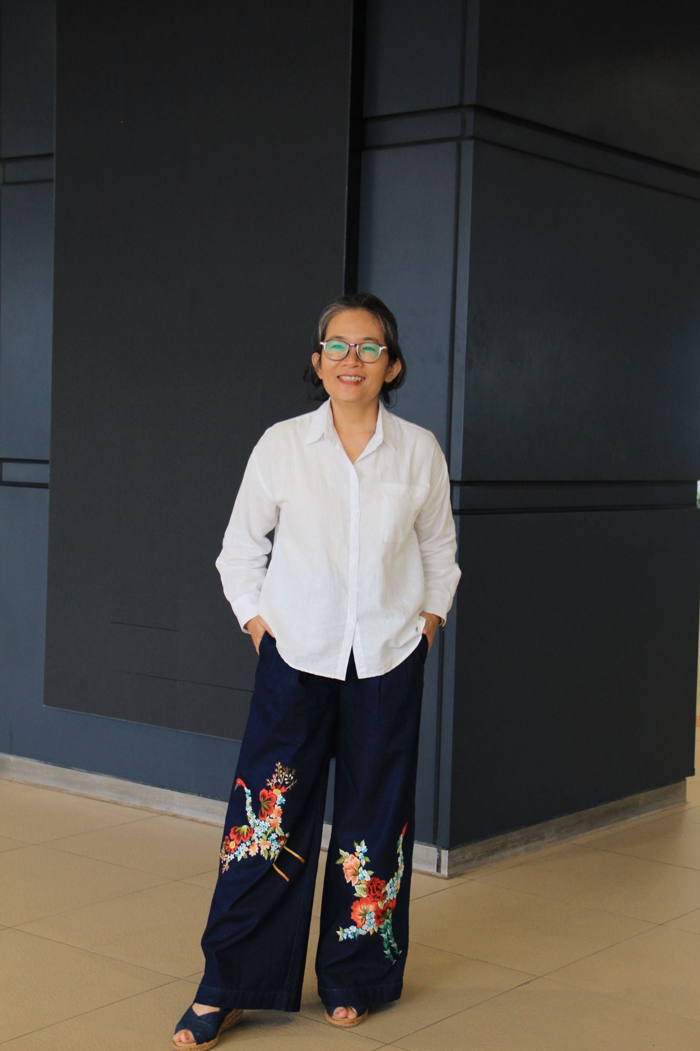  Quần Jeans thêu tay Hạc Bách Hoa 