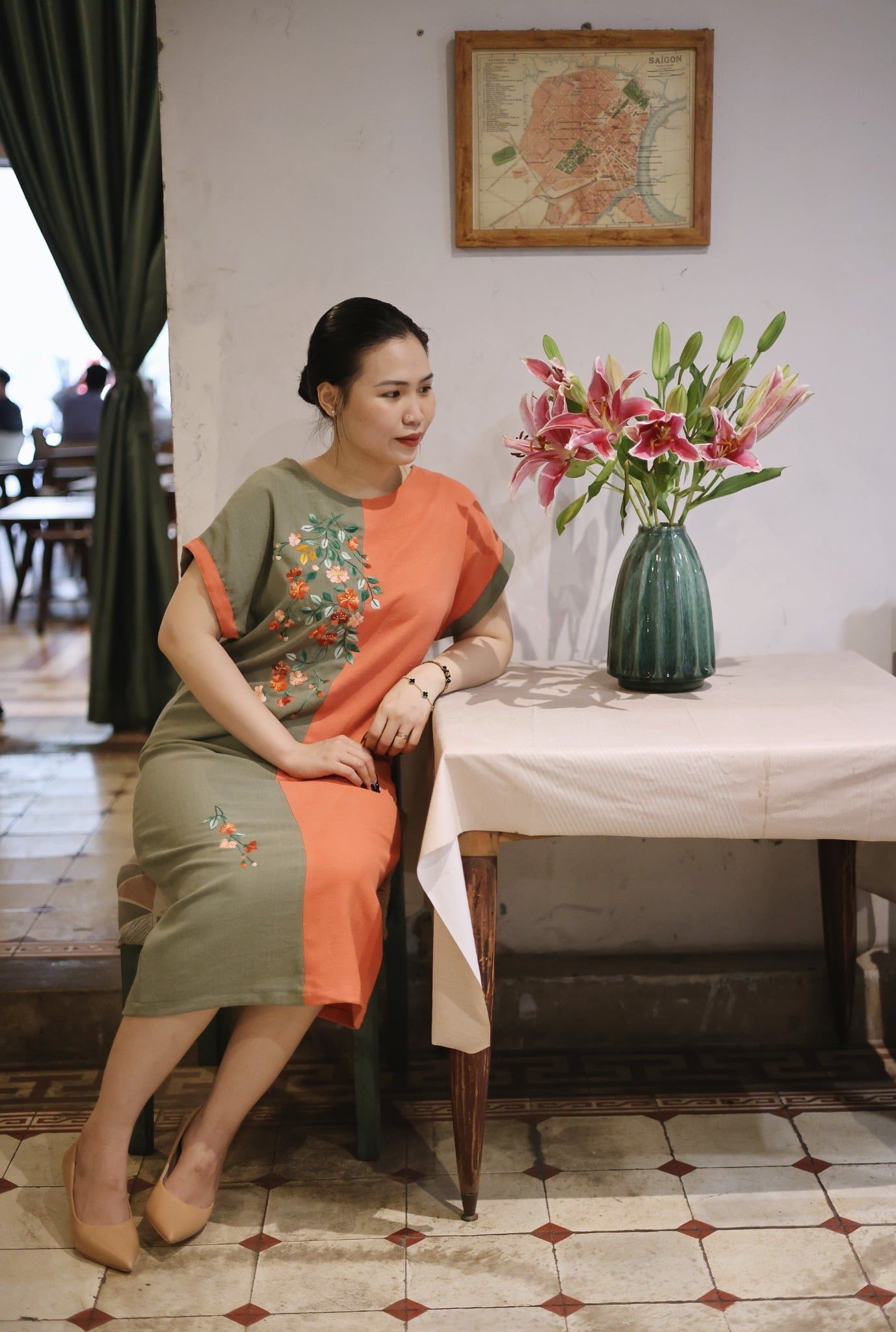  Đầm Tahera C Cam Rêu thêu Đăng Tiêu 