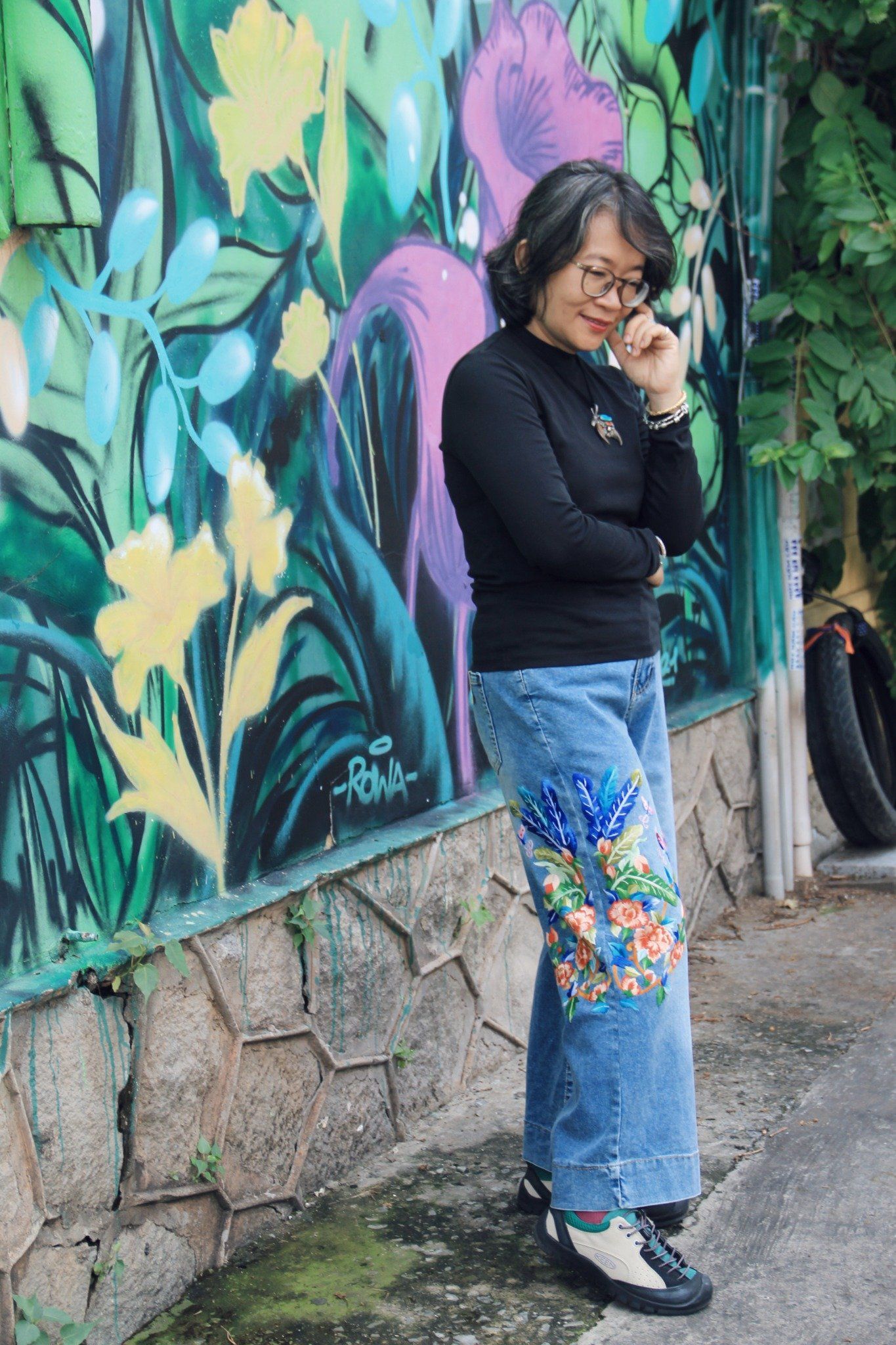  Quần jeans thêu tay Thu Bình Đông Hồ 