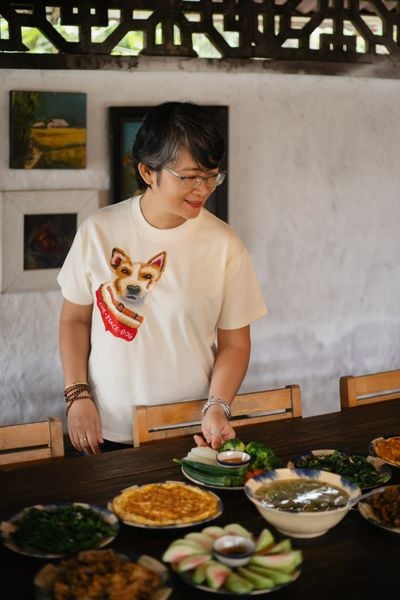  Áo thun thêu tay Chó Aloka - Baby Tee Kem 