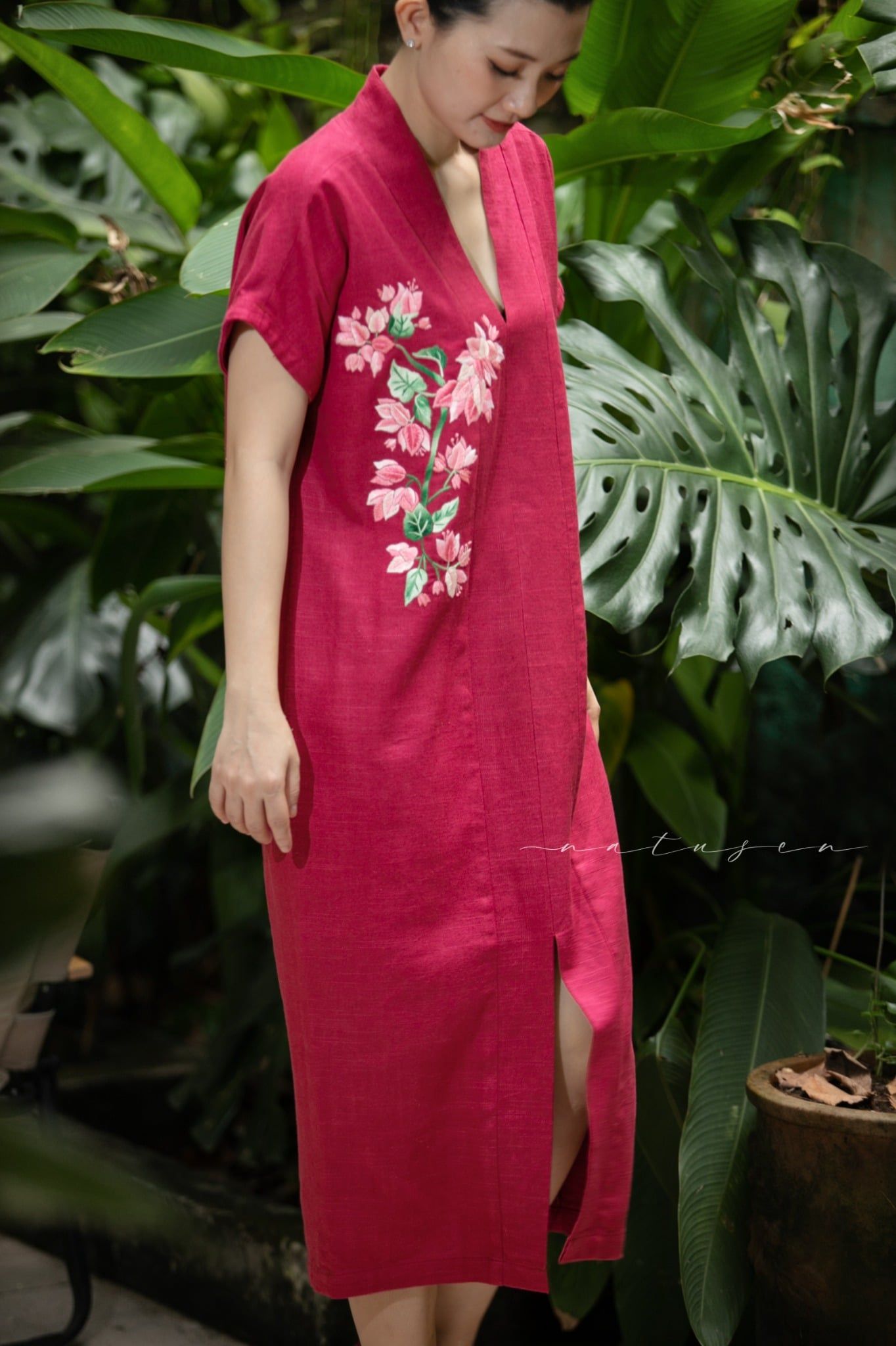  Đầm Yuna Kimono Tím Cẩm thêu tay Bông Giấy 