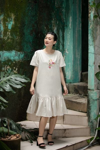  Đầm Baby Beige thêu tay Hoa Sim 