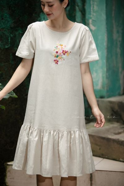  Đầm Baby Beige thêu tay Hoa Sim 