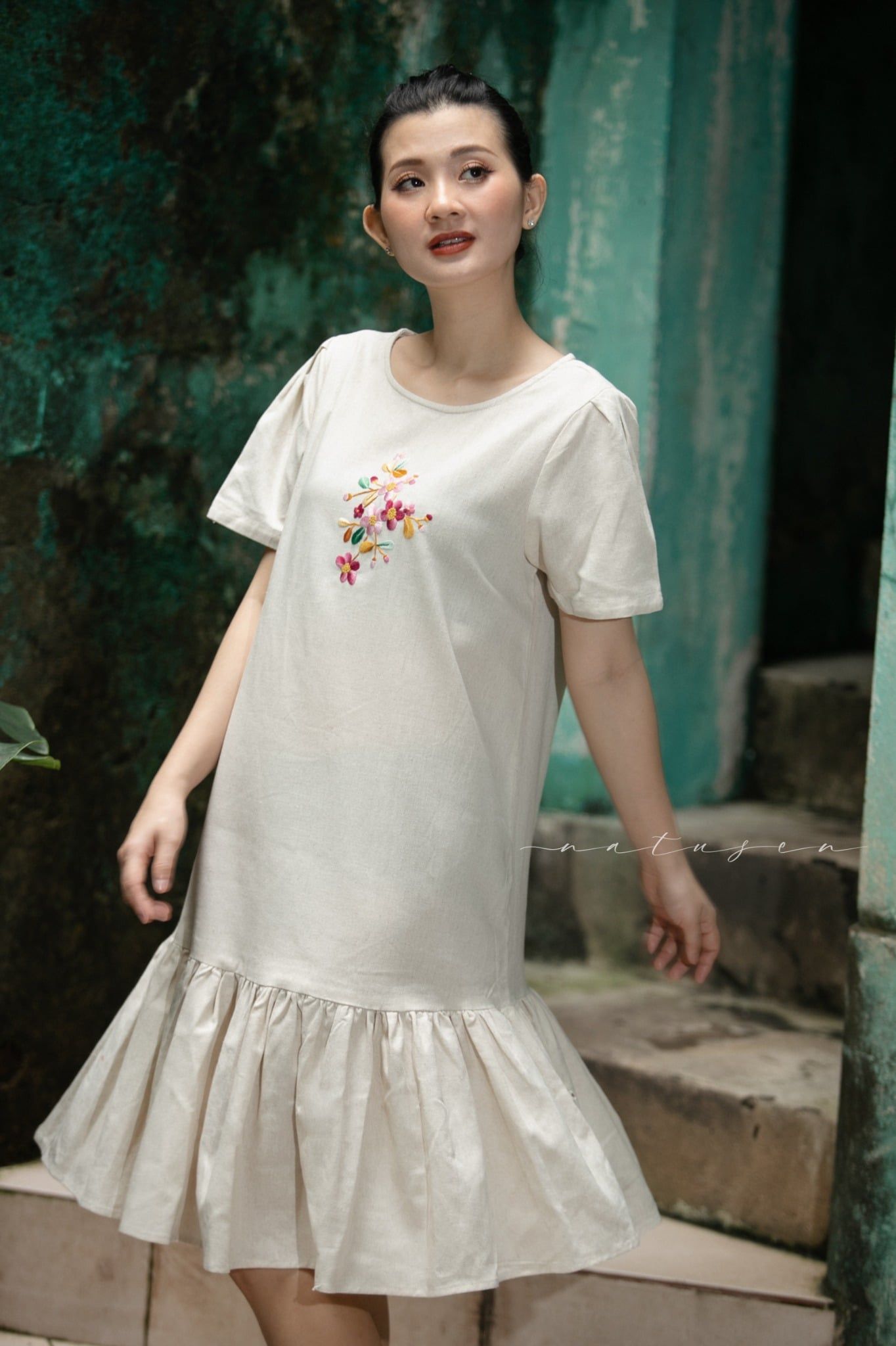  Đầm Baby Beige thêu tay Hoa Sim 