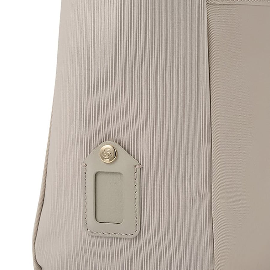 Túi tote 14.1in Audrina