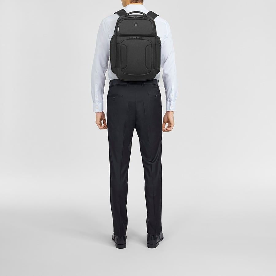  Balo laptop 15.6in Werks Traveler 7.0 Deluxe 