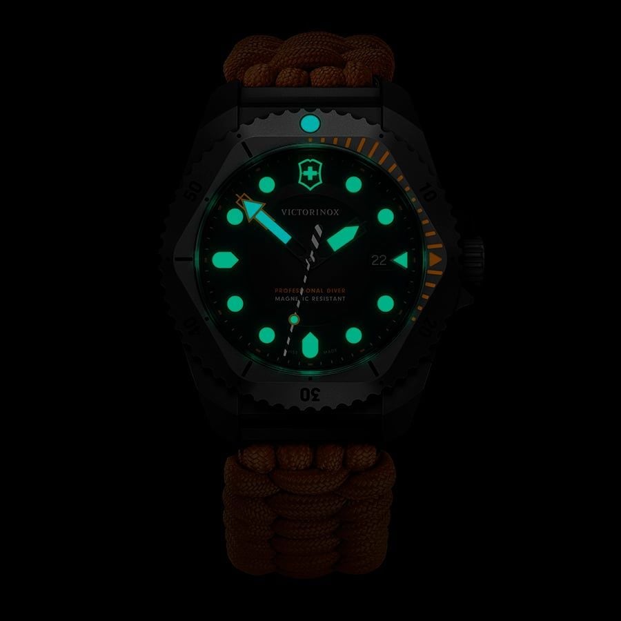  Đồng hồ Dive Pro Quartz Ø43 242069.1 