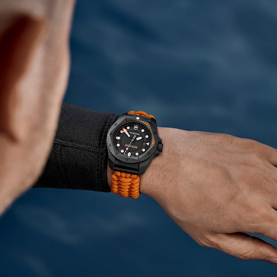  Đồng hồ Dive Pro Quartz Ø43 242069.1 