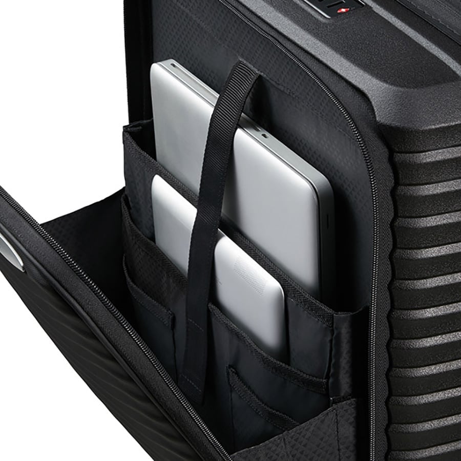  Set B4.2: Vali kéo Upscape EXP Easy Access + Balo laptop 14.1 Sam Classic Leather 