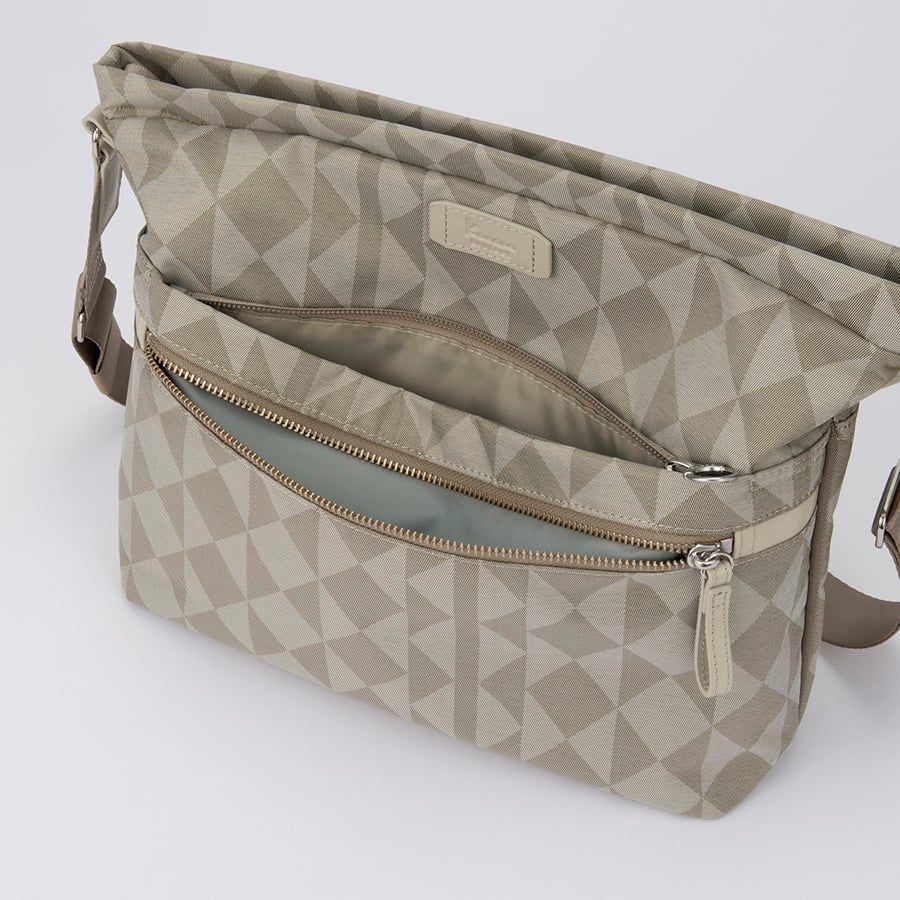  Túi đeo vai Monogram 3rd LTD 6L 