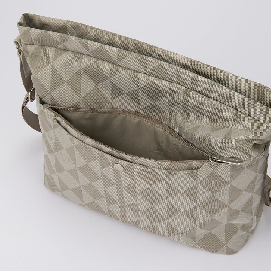  Túi đeo vai Monogram 3rd LTD 6L 