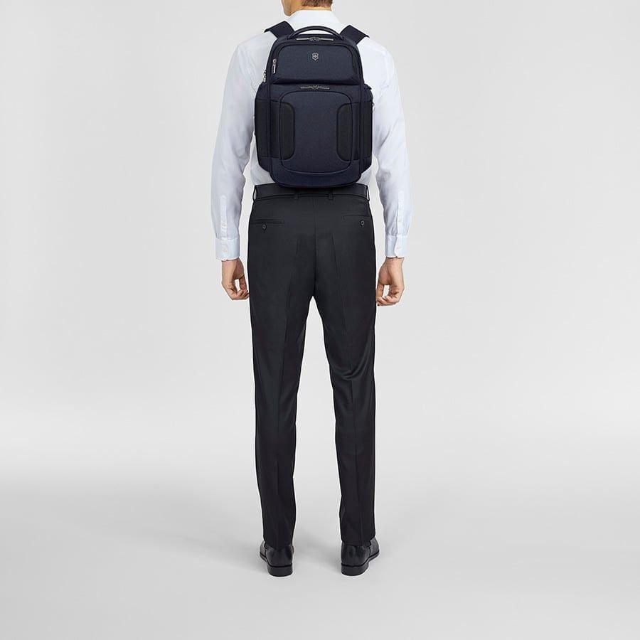  Balo laptop 15.6in Werks Traveler 7.0 Deluxe 