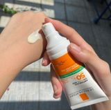 Kem Chống Nắng La Roche Posay Kiểm Soát Dầu Anthelios UV Mune 400 Oil Control Gel-Cream SPF50+ 50ml 
