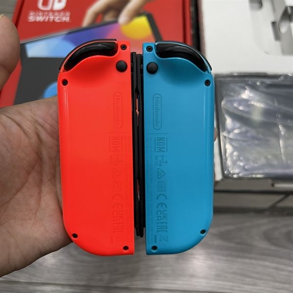 [HACK] Máy Nintendo Switch OLED Model Neon (Cũ/2nd )