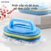Miếng xốp thần kỳ bàn chải chà nhà tắm nhà bếp có tay cầm chống trượt