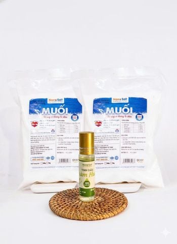 Nanosalt - 02 Gói Muối Muối Biển Giảm Natri - Bổ Sung Vi Khoáng Tự Nhiên 500gr & 01 Tinh Dầu Tràm Huế Nguyên Chất 100% (10ml)
