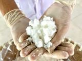 Combo 01 Túi Muối Epsom 1kg & 1 Hũ Viên Ngậm Gừng 100gr (Thương hiệu Nanosalt Nghệ An)
