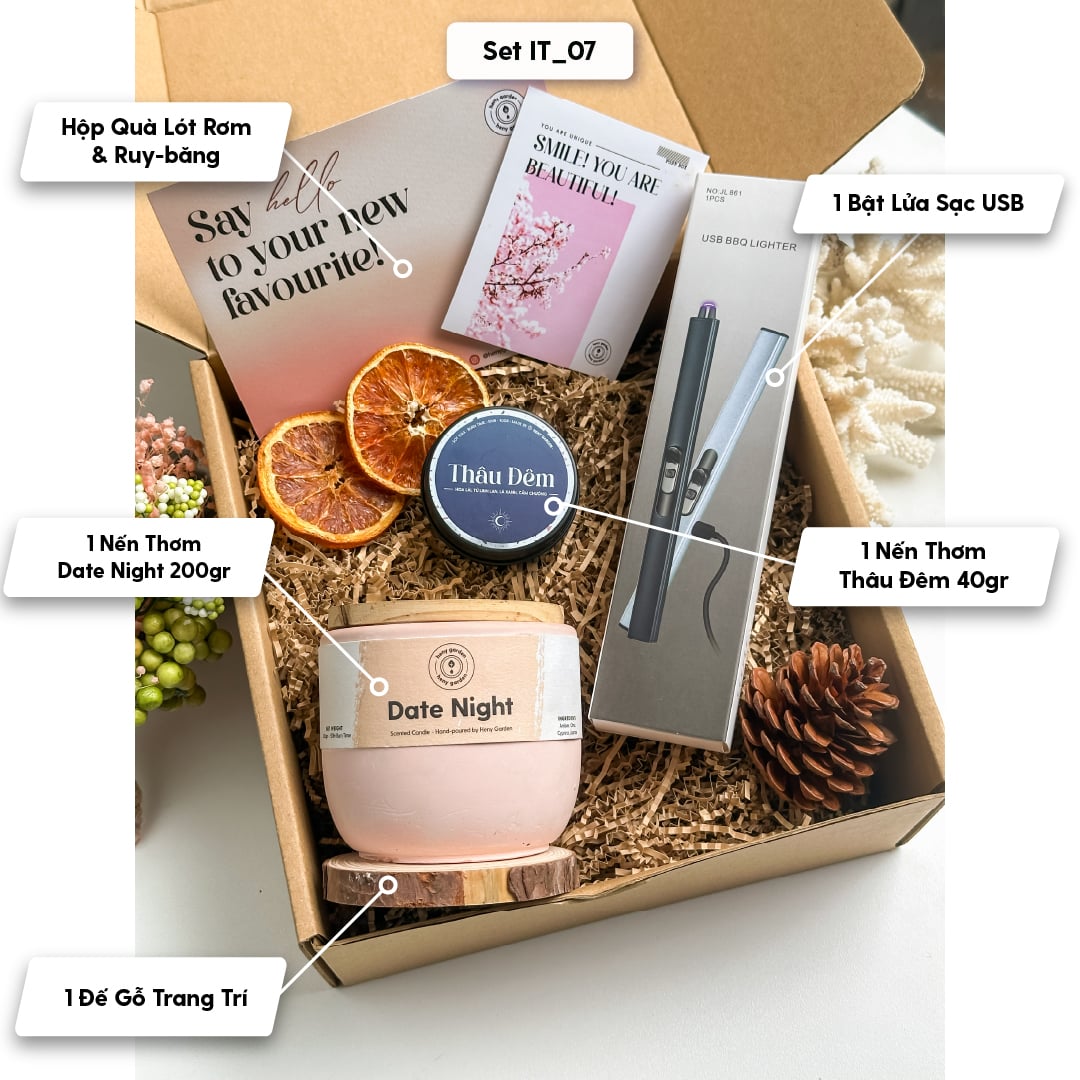 Set Quà Tặng Noel Giáng Sinh - Sinh Nhật Bạn Nữ, Bạn Trai Nến Thơm INTO YOU Heny Garden