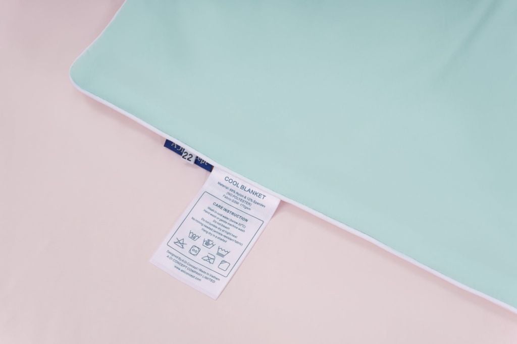 Chăn Lạnh Cool Blanket – Size 2m2 x 2m, Lõi Bông Microfiber Mát Lạnh, Đa Màu Sắc AOICONCEPT CL0001