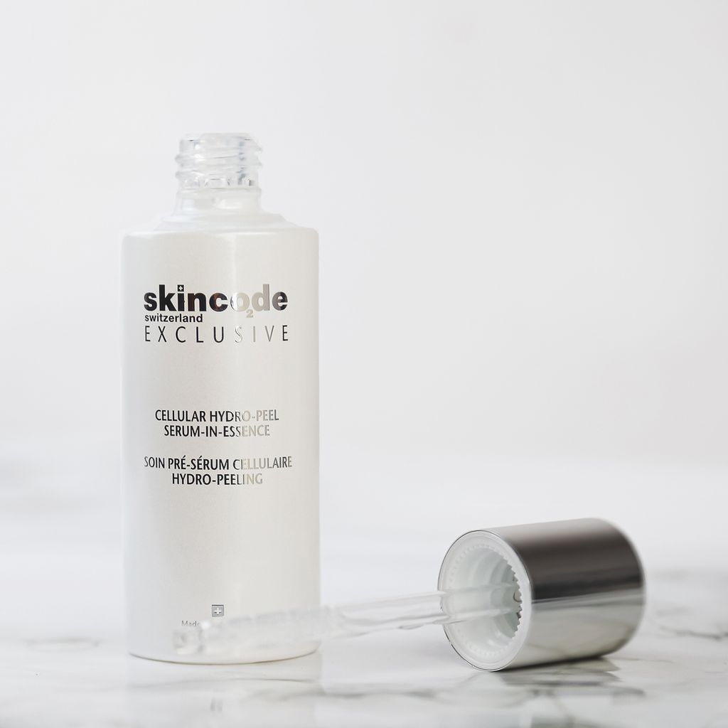 SKINCODE Tinh chất Hydro – Peel cơ chế 2 trong 1, chuyển hóa tế bào thay mới làn da – Cellular Hydro-Peel Serum-in-Essence