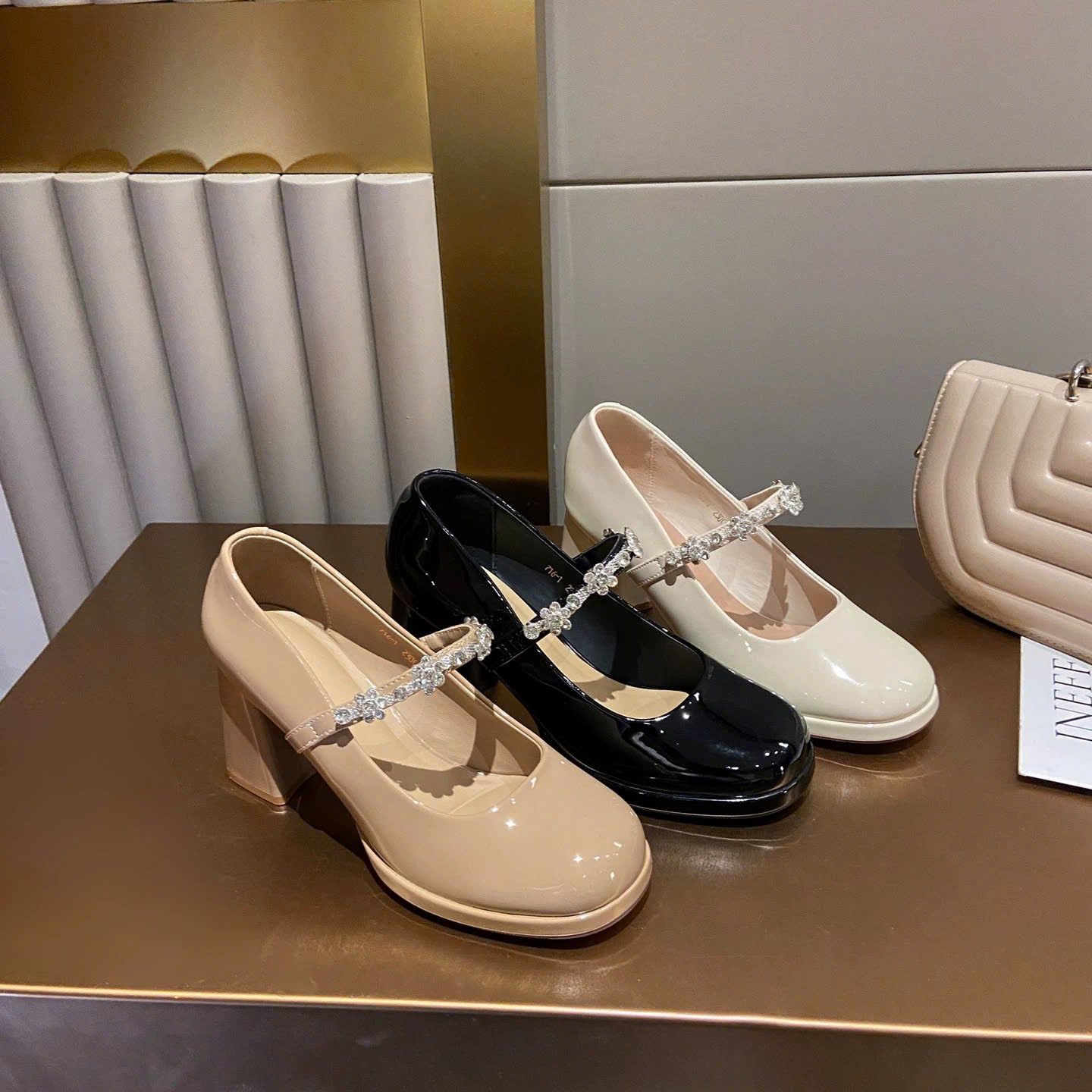  Giày Cao Gót 7 Phân Da Bóng Đính Đá Cao Cấp 8385-3 