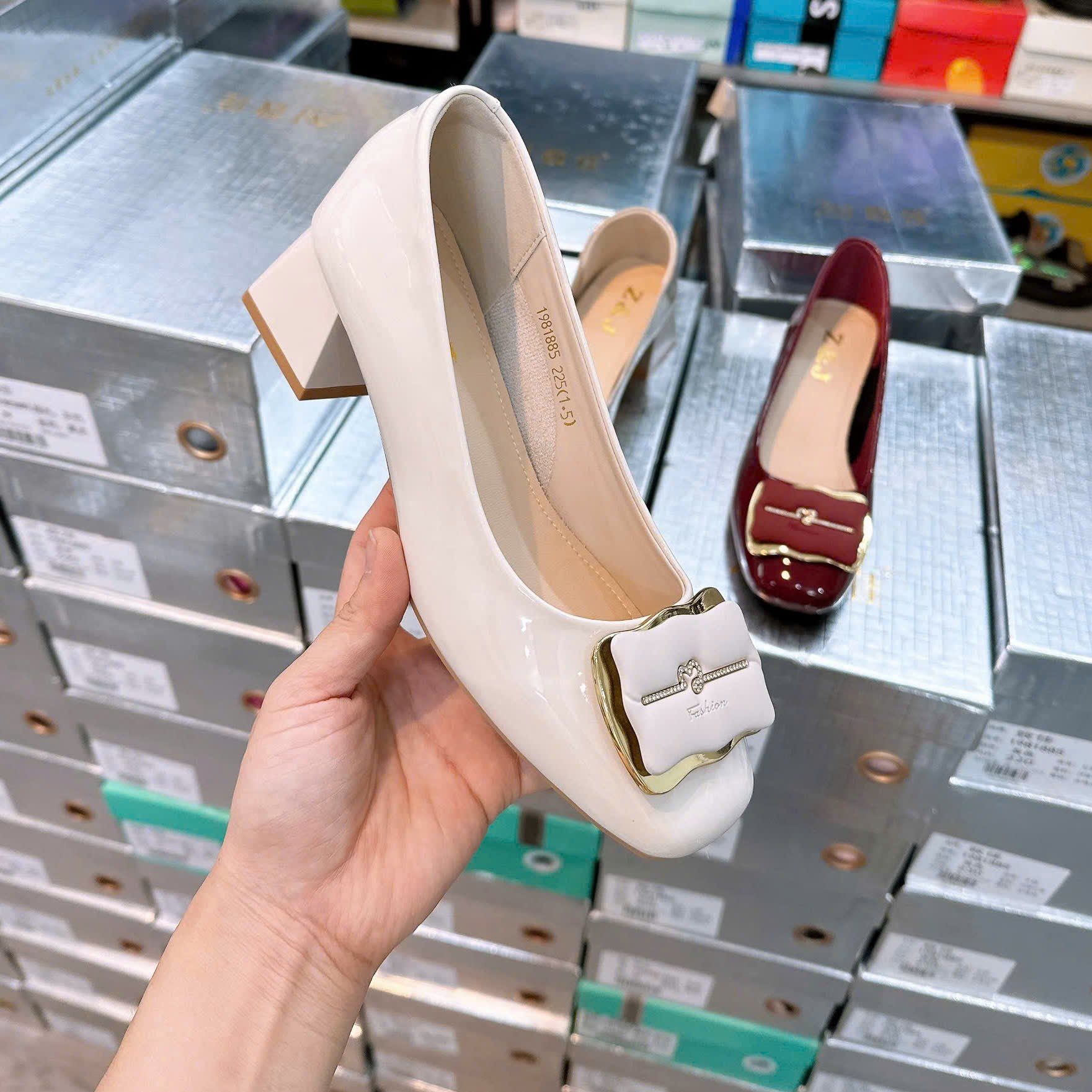  Giày Cao Gót 4 Phân Da Bóng Cao Cấp 1981885 